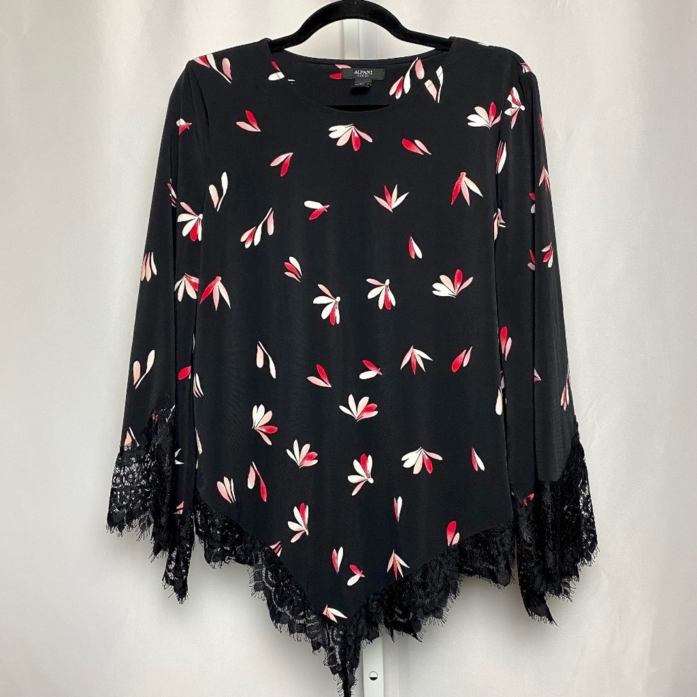 Alfani Womenʻs Black Floral Lace Trimmed Blouse Bell Sleeve Blouse PL